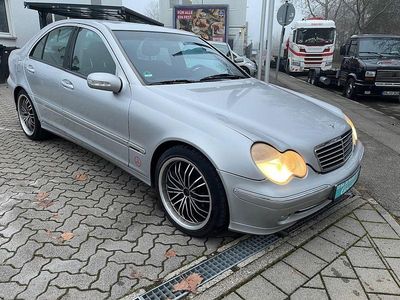 Silber Gebraucht 2000 Mercedes C200 Avantgarde Limousine | 2.290 € (Teuer)