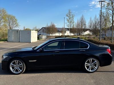 BMW 730