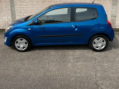Gebraucht Renault Twingo 77 PS (56 kW) 2008 Blau Kleinwagen
