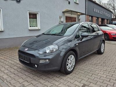 Second-hand Fiat Punto Lounge 69 CP (50 kW) 2016 Negru Hatchback