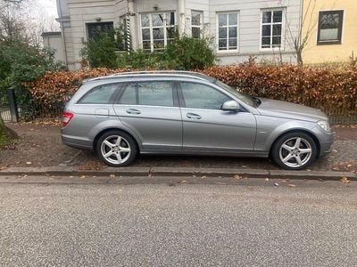 Grau Gebraucht 2008 Mercedes 320 Kombi | 8.450 € (Etwas zu teuer)