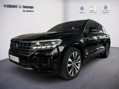 Gebraucht VW Touareg Basis 286 PS (210 kW) 2018 Deep black perleffekt SUV