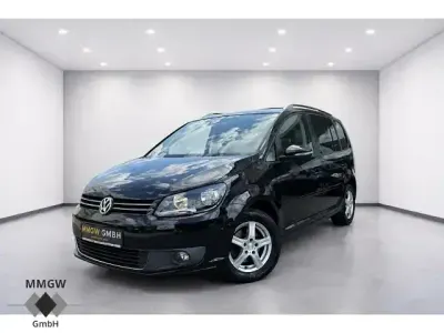 Gebraucht VW Touran Cup 105 PS (77 kW) 2015 Schwarz Van / Kleinbus