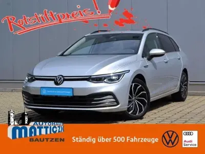 Gebraucht VW Golf VIII Style 150 PS (110 kW) 2022 Reflexsilber metallic (metallic) Kombi
