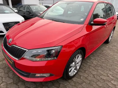 Gebraucht Skoda Fabia Joy 90 PS (66 kW) 2016 Rot Kombi