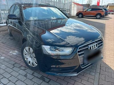 Gebraucht Audi A4 120 PS (88 kW) 2012 Schwarz Kombi
