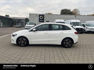 Gebraucht Mercedes B180 Advanced 116 PS (85 kW) 2024 Unilack polarweiß Van / Kleinbus