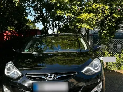 Gebraucht Hyundai i40 136 PS (100 kW) 2012 Schwarz Limousine
