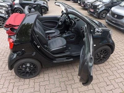 Schwarz Gebraucht 2019 Smart ForTwo Cabrio Prime Cabrio | 22.999 € (Teuer)