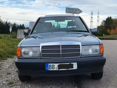 Gebraucht Mercedes 190 122 PS (89 kW) 1992 Grau Limousine