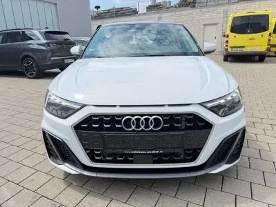 Gebraucht Audi A1 S-Line 116 PS (85 kW) 2019 Weiß SUV