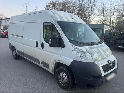 Gebraucht Peugeot Boxer Avantage 131 PS (96 kW) 2013 Weiß Van