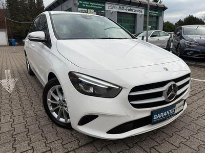 Gebraucht Mercedes B180 136 PS (100 kW) 2021 Weiß Van / Kleinbus