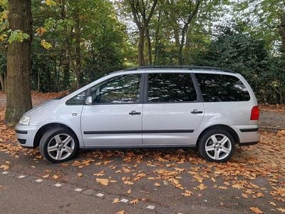 VW Sharan