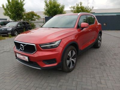Gebraucht Volvo XC40 Momentum 163 PS (119 kW) 2021 Fusion red / metallic SUV