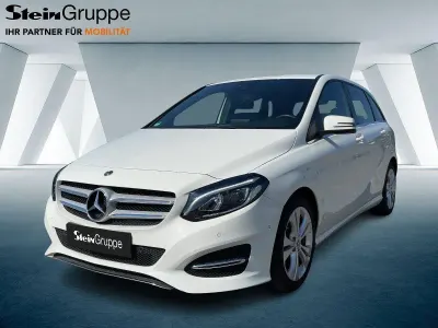 Gebraucht Mercedes B200 Urban 156 PS (114 kW) 2017 Weiß Kleinwagen