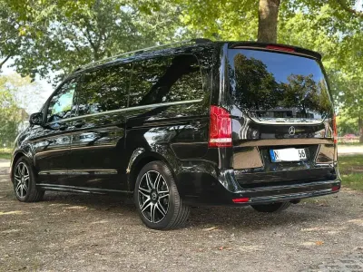 Gebraucht Mercedes V300 Exclusive 239 PS (175 kW) 2021 Schwarz Van / Kleinbus