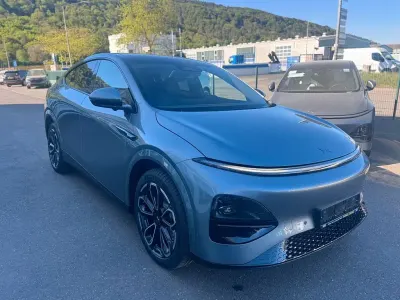 Nouă XPENG G6 AWD Performance 358 kW (487 CP) 2026 Gri SUV