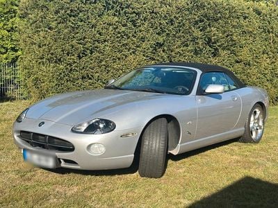 Jaguar XK8