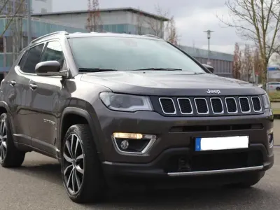 Gebraucht Jeep Compass Limited 140 PS (102 kW) 2019 Grau SUV