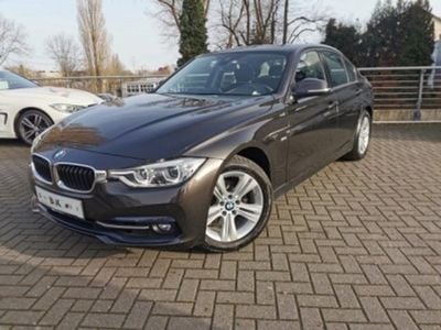 Gebraucht BMW 320 Sport Line 184 PS (135 kW) 2018 Braun metallic Limousine