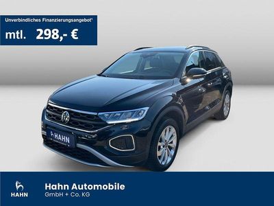 Second-hand VW T-Roc Life 150 CP (110 kW) 2023 Negru SUV