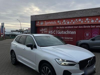 Gebraucht Volvo XC60 R-Design 197 PS (144 kW) 2022 Weiß SUV