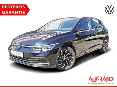 Gebraucht VW Golf VIII Style 131 PS (96 kW) 2023 Schwarz Limousine