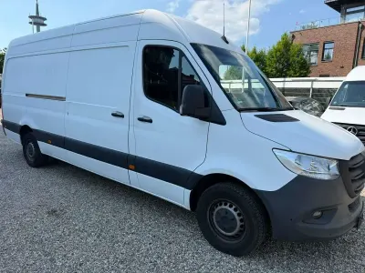 Gebraucht Mercedes Sprinter 150 PS (110 kW) 2021 Arktikweiss Van
