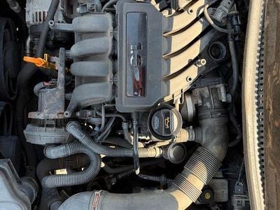 Second-hand Seat Leon Reference 102 CP (75 kW) 2006 Roșu Hatchback