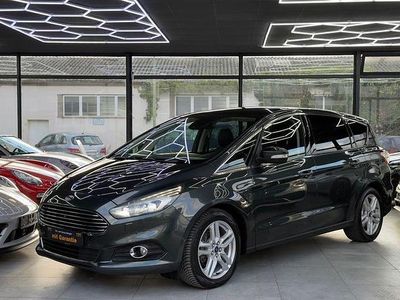 Gebraucht Ford S-MAX Titanium 190 PS (139 kW) 2019 Grün Van / Kleinbus