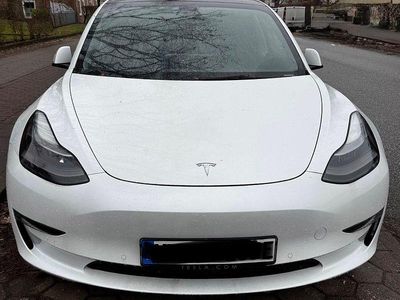 Weiß Gebraucht 2021 Tesla Model 3 Limousine | 30.999 € (Fairer Preis)