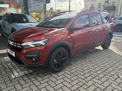 Neu Dacia Jogger Extreme 91 PS (66 kW) 2025 Braun Van / Kleinbus