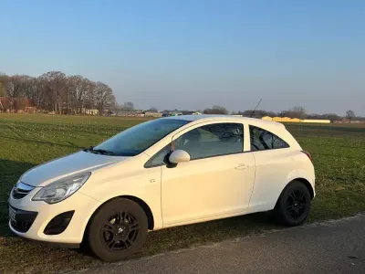 Gebraucht Opel Corsa Eco 80 PS (58 kW) 2011 Weiß Kleinwagen