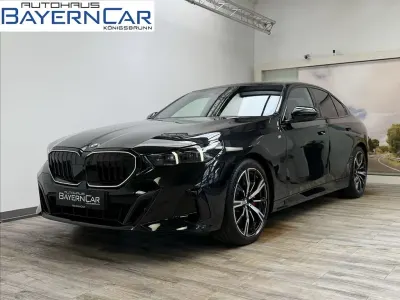 Gebraucht BMW 540 M Sport 303 PS (222 kW) 2025 (0475) saphirschwarz metallic Limousine
