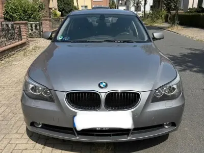 Gebraucht BMW 523 177 PS (130 kW) 2005 Grau Limousine
