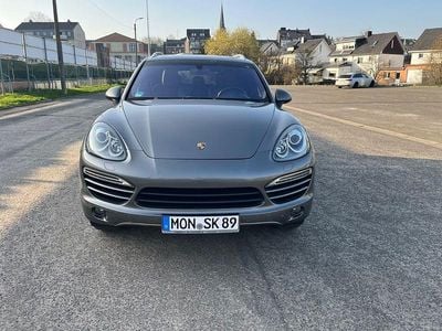 Gebraucht Porsche Cayenne 245 PS (180 kW) 2010 Grau SUV