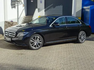 Usata Mercedes E350 Avantgarde 258 CV (189 kW) 2016 Nero Berlina