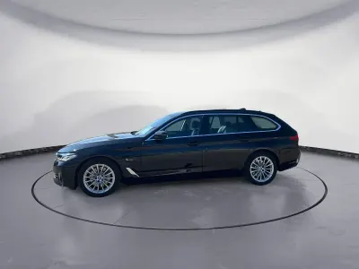 Gebraucht BMW 520 163 PS (119 kW) 2022 Schwarz Kombi