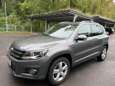 Gebraucht VW Tiguan Sportline 125 PS (91 kW) 2013 Grau SUV