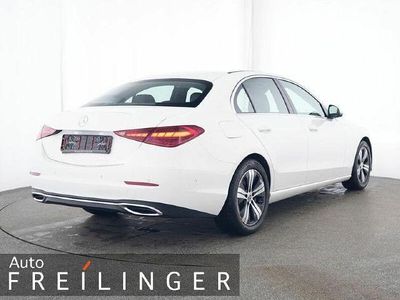 Gebraucht Mercedes C180 Avantgarde 170 PS (125 kW) 2023 Weiß Limousine