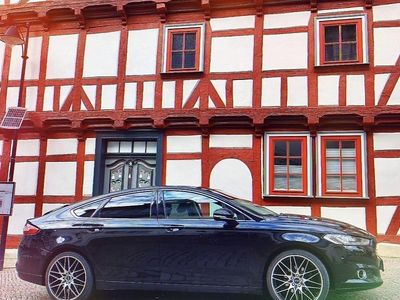 Gebraucht Ford Mondeo Titanium 211 PS (155 kW) 2017 Schwarz Limousine