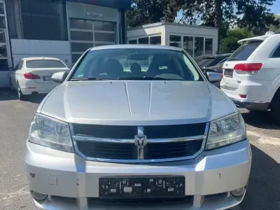 Gebraucht Dodge Avenger SE 156 PS (114 kW) 2009 Silber Limousine