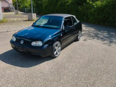 Gebraucht VW Golf 115 PS (84 kW) 2001 Blau Cabrio