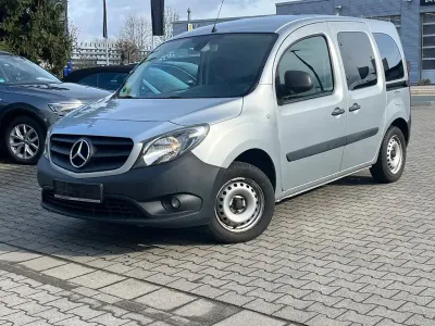 Gebraucht Mercedes Citan 108 95 PS (69 kW) 2019 Lackfarbe helvinsilber metalli Kombi