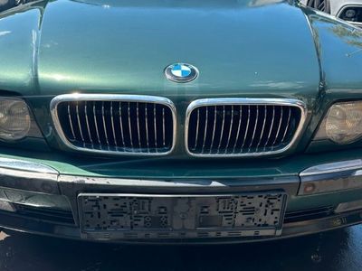 BMW 750
