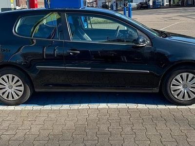 Gebraucht VW Golf IV 75 PS (55 kW) 2004 Schwarz Limousine