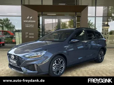 Neu Hyundai i30 140 PS (102 kW) 2026 Ecotronic gray Kombi