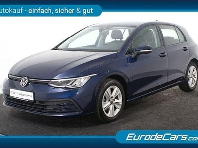 Gebraucht VW Golf VII Life 150 PS (110 kW) 2021 Blau Kleinwagen
