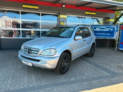 Gebraucht Mercedes ML270 120 PS (88 kW) 2003 Silber SUV